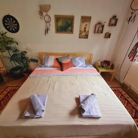 - Sleeps 2 - Balcony - Pets Ok Apartamento *